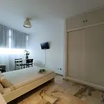 Apartclub *
